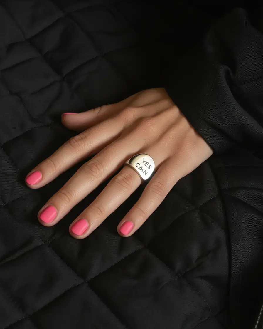 Fall & Winter Nail Colors Trends 2025–2026: Chic Shades & Manicure Ideas