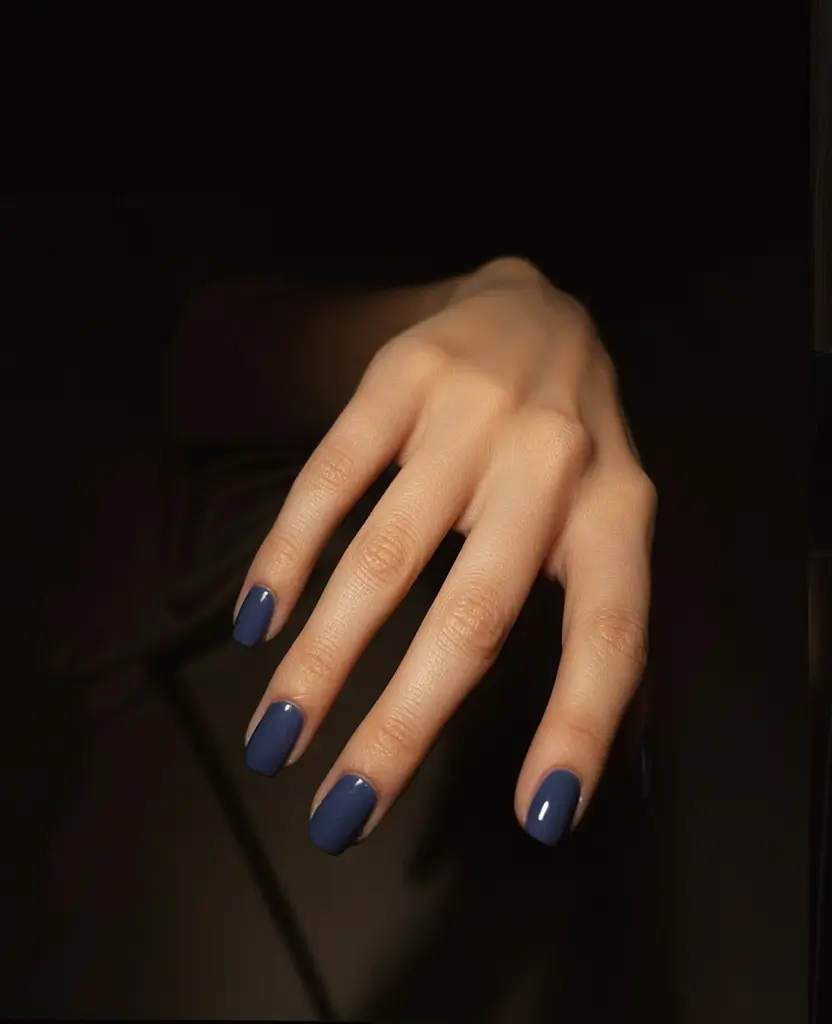 Nail Colors for Winter 2025–2026: Trendy Shades and Manicure Ideas