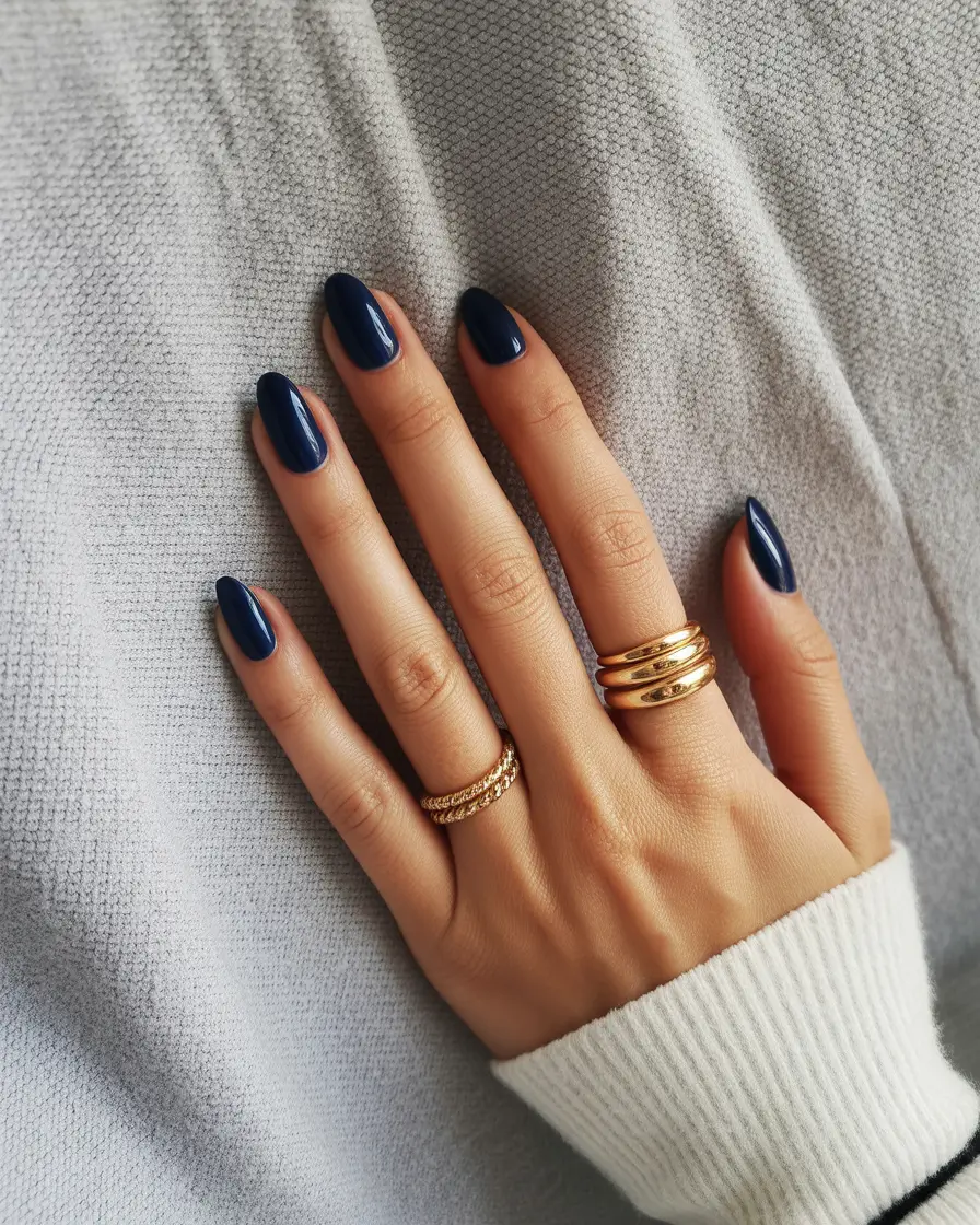 Nail Colors for Winter 2025–2026: Trendy Shades and Manicure Ideas