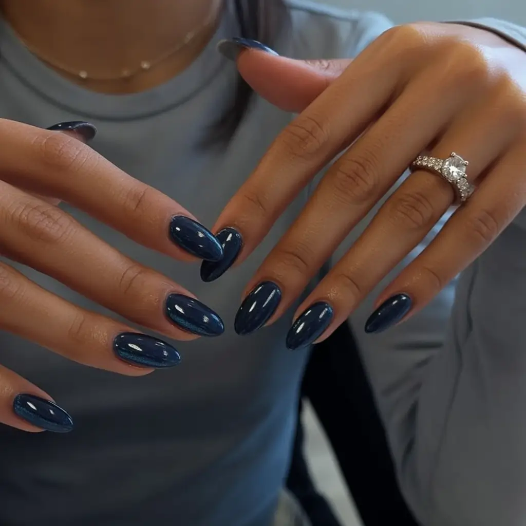 Nail Colors for Winter 2025–2026: Trendy Shades and Manicure Ideas