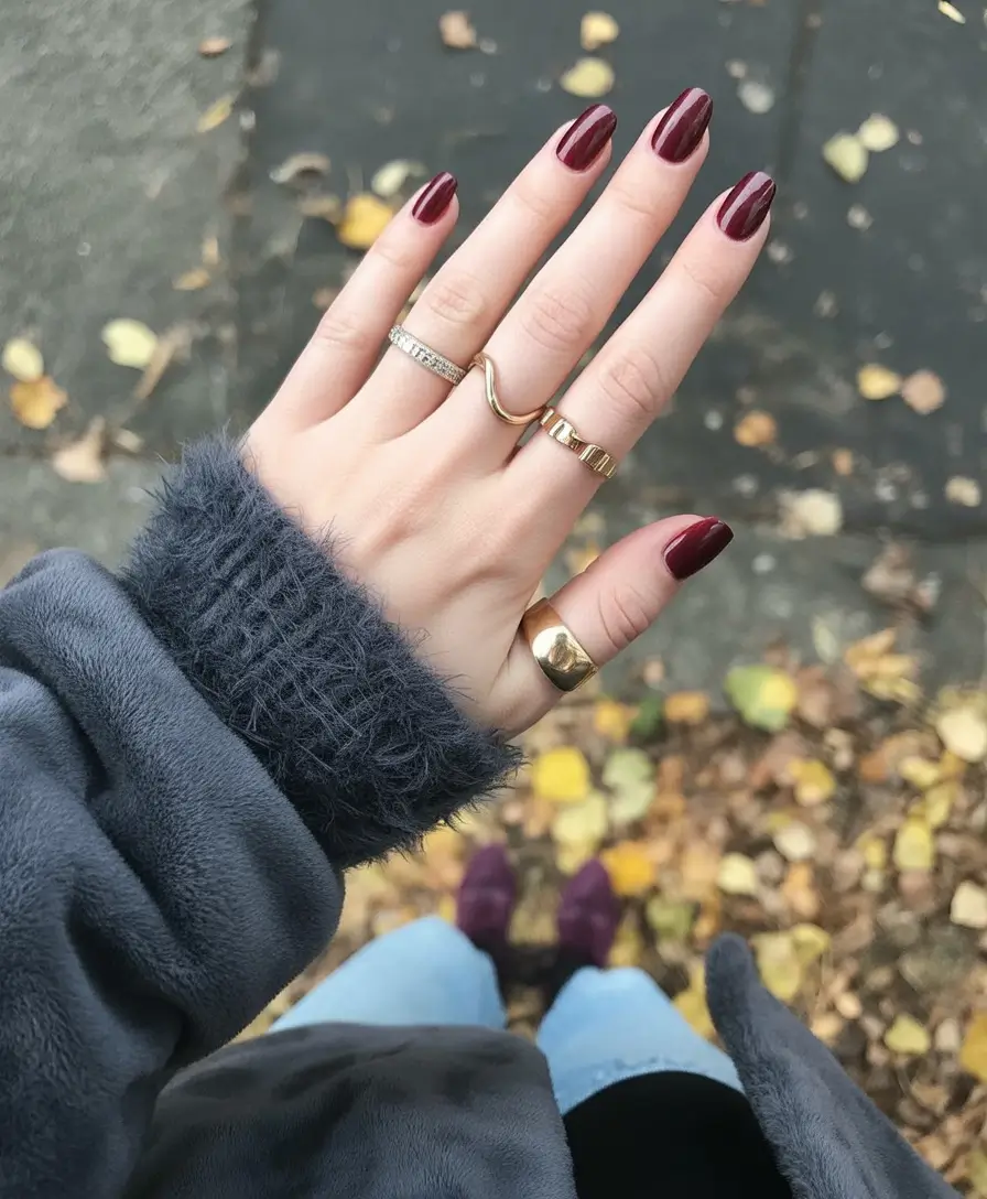 Nail Colors for Winter 2025–2026: Trendy Shades and Manicure Ideas