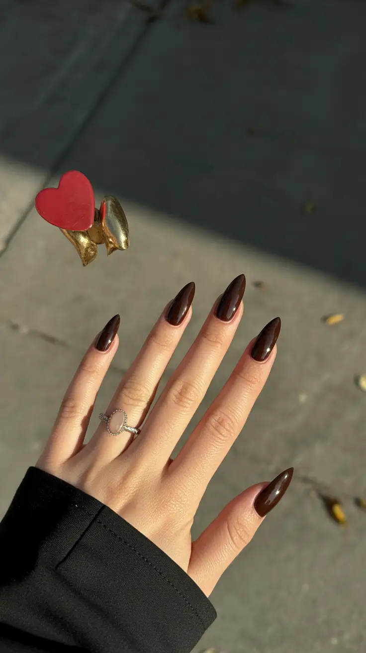 Stylish Fall & Winter Nails 2025–2026: Trendy Designs, Colors & Ideas