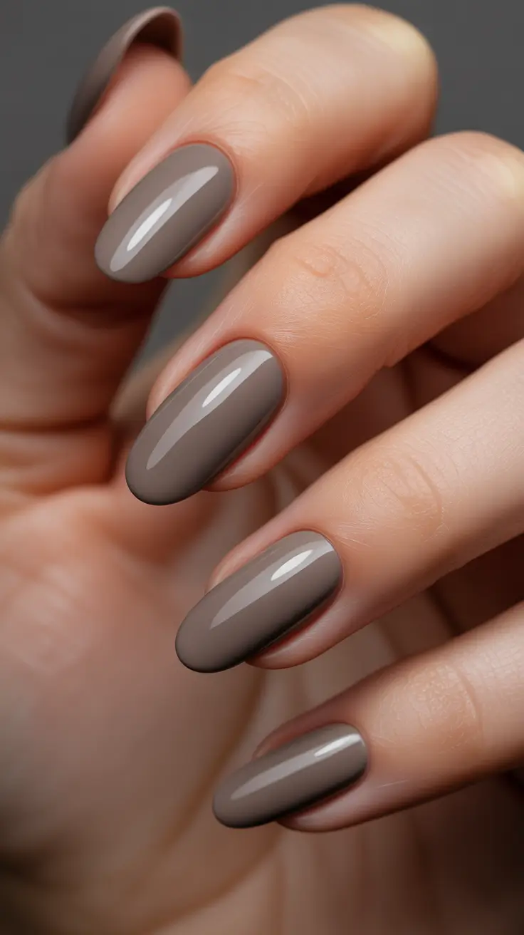 taupe elegant almond gel 2025