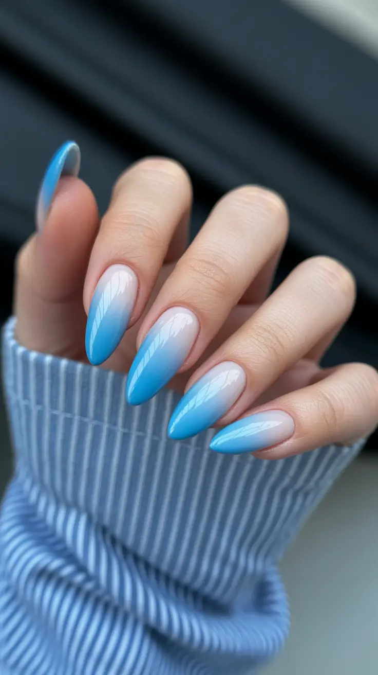 Nail-trends-2026-Sky-Washed-Blue-Ombre