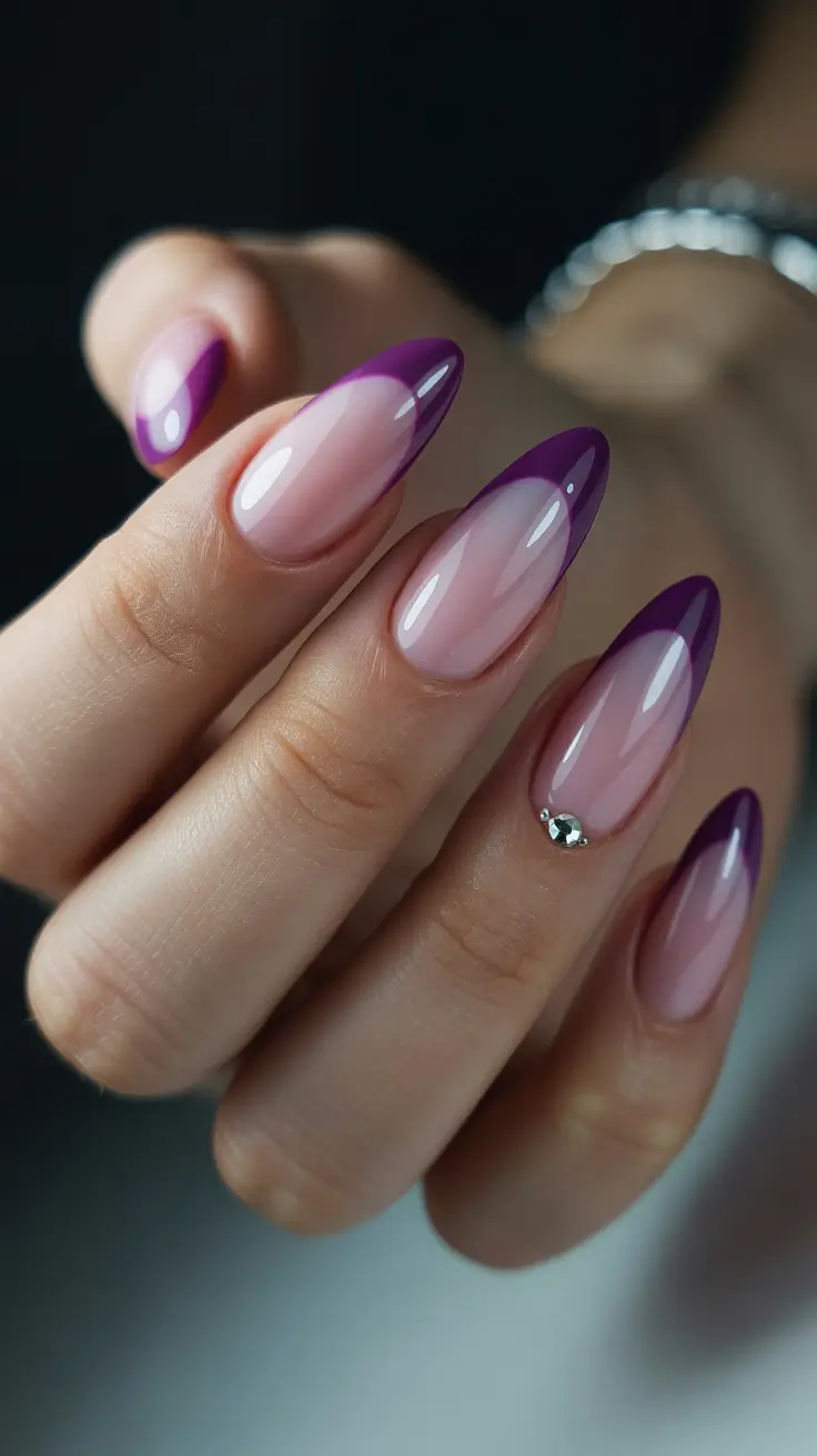 Nail-trends-2026-Violet-French-Crystal