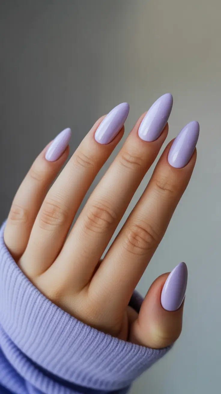 simple-nails-2026-Lavender-Almond-Glow